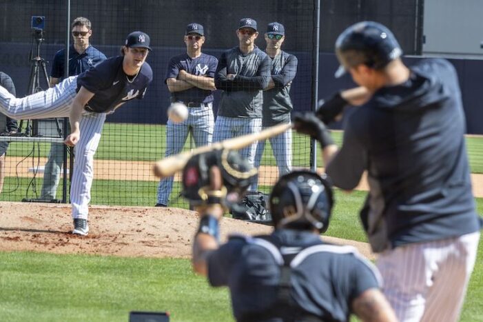 Yankees Podcast: Less Than a Week to Go Yankees Podcast: Less Than a Week to Go